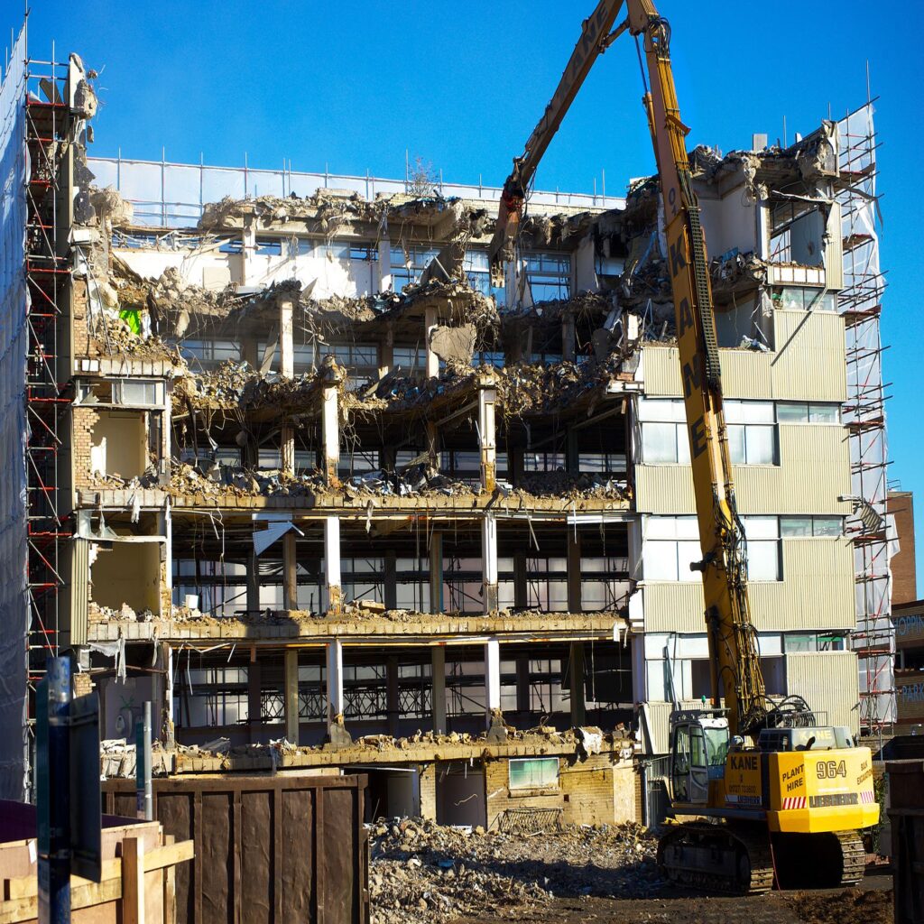 Rischio amianto in edifici storici: intervento o conservazione?