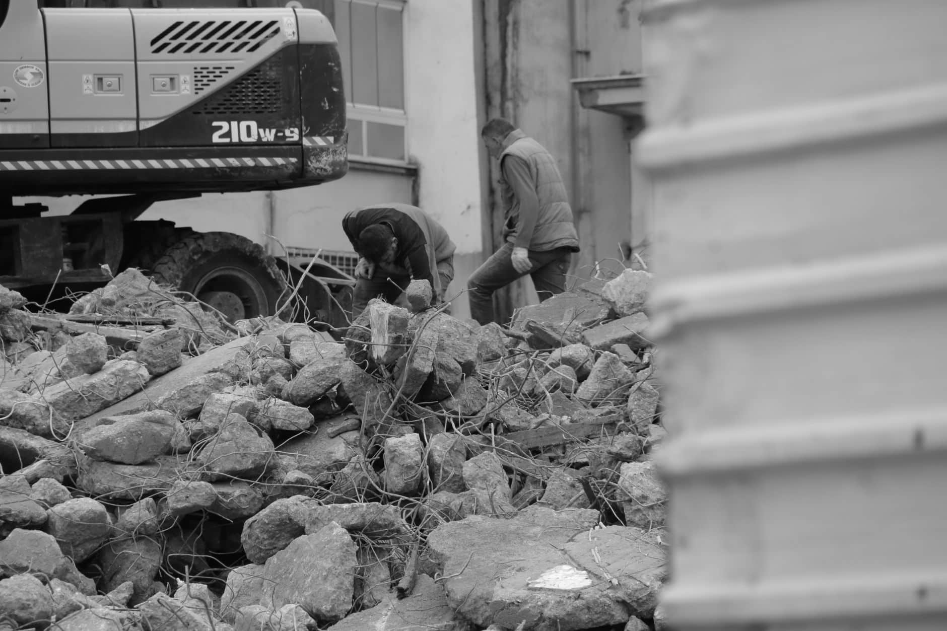 monitoraggio asbestos removal workers